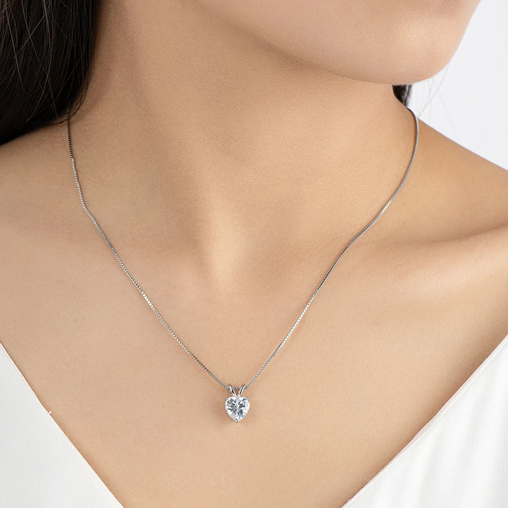 CBTB Sterling Silver Heart Shaped Moissanite Pendant Necklace For Women